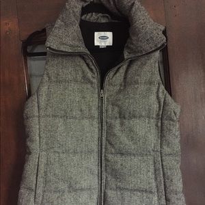 Old Navy Grey Herringbone Puffer Vest